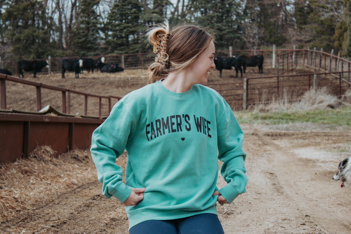 FARMER'S WIFE // Crewneck Sweatshirt